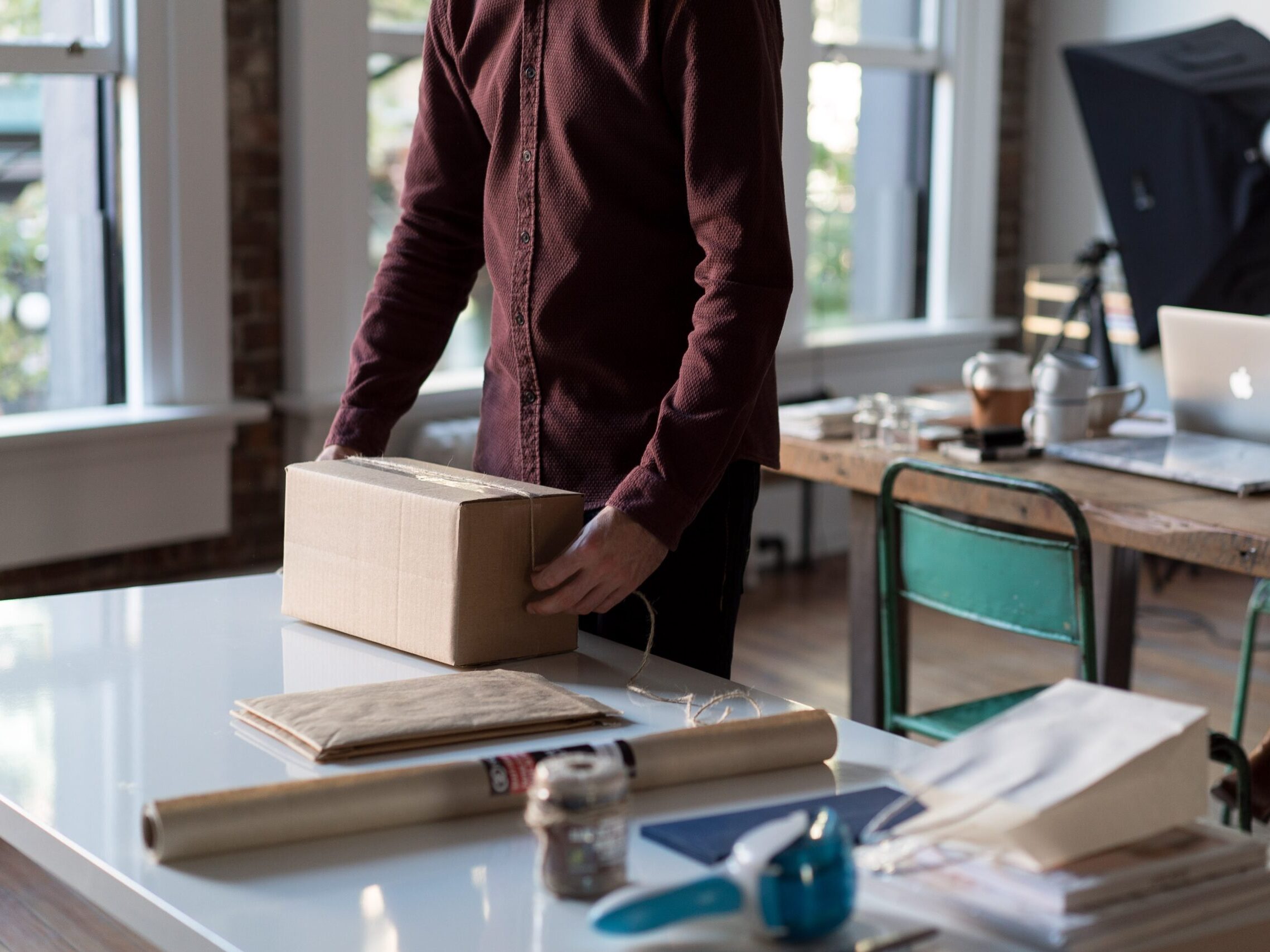 Druhou vlnu zažívají i e-shopy, poptávka po nových obchodech je o 60 % větší než obvykle