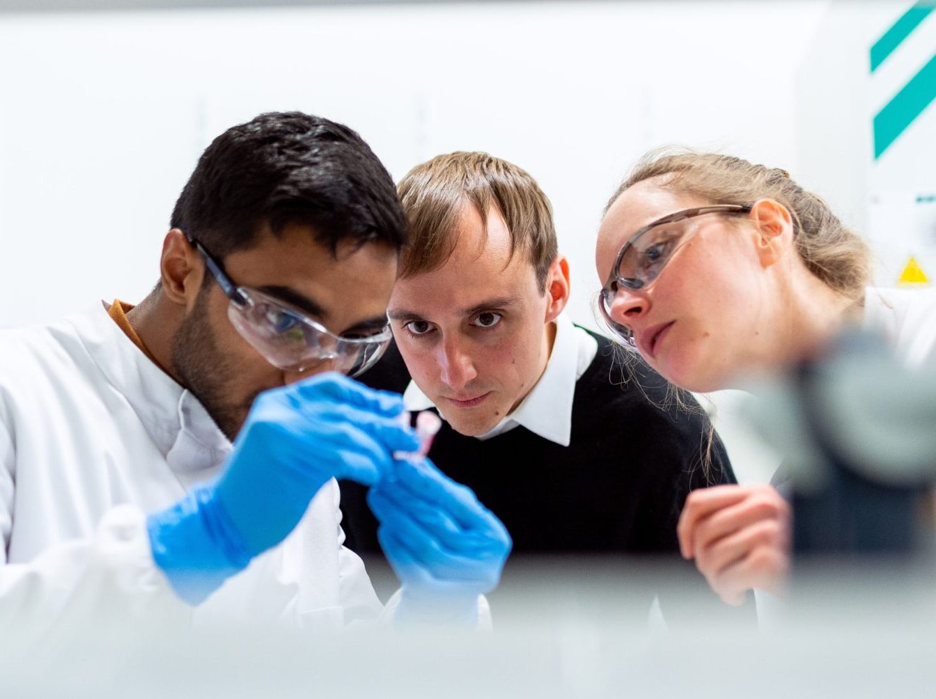 Americká společnost odstoupila z práce na vakcíně COVID-19