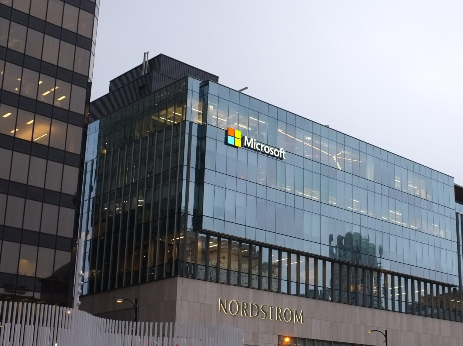 Microsoft chce převzít specialisty na AI společnosti Nuance