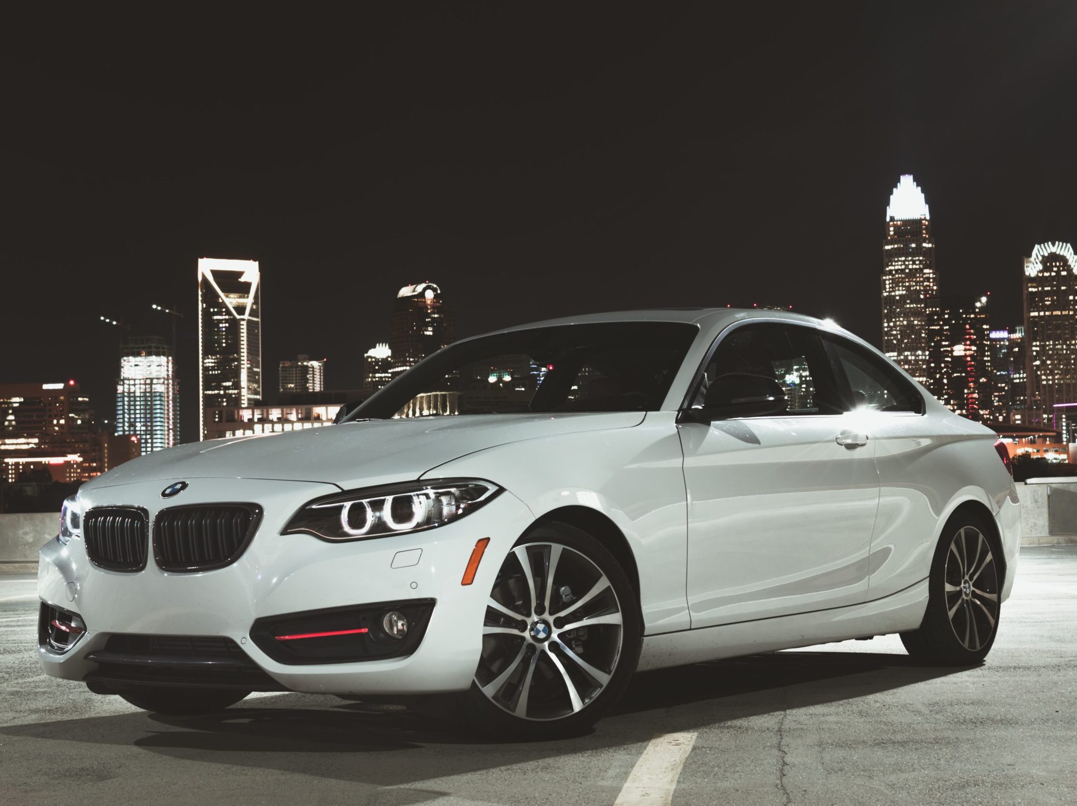 BMW trhá rekordy. Pětinásobně zvyšuje čtvrtletní zisk