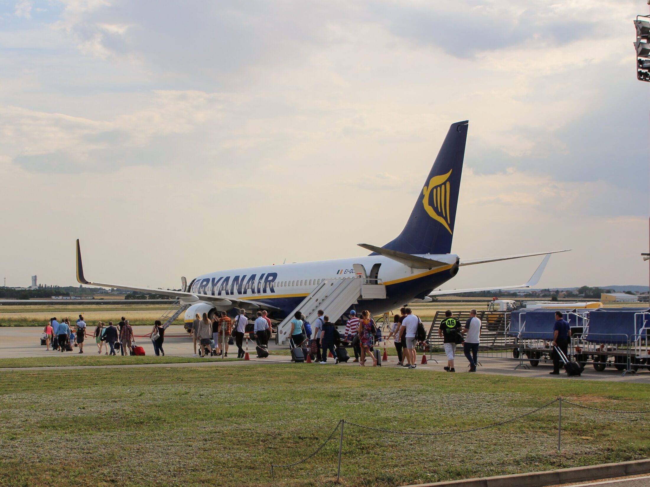 Letecká společnost Ryanair plánuje přijmout 2000 nových pilotů