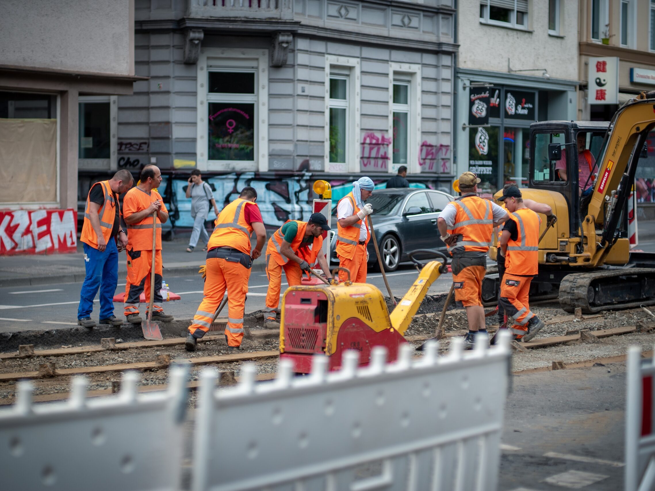 Šedá ekonomika s krizí roste. Může to být nebezpečné