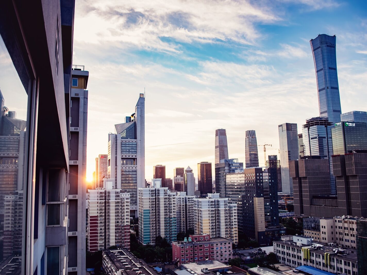 Obchodování s akciemi bylo pozastaveno. Čínský obr na pokraji zhroucení