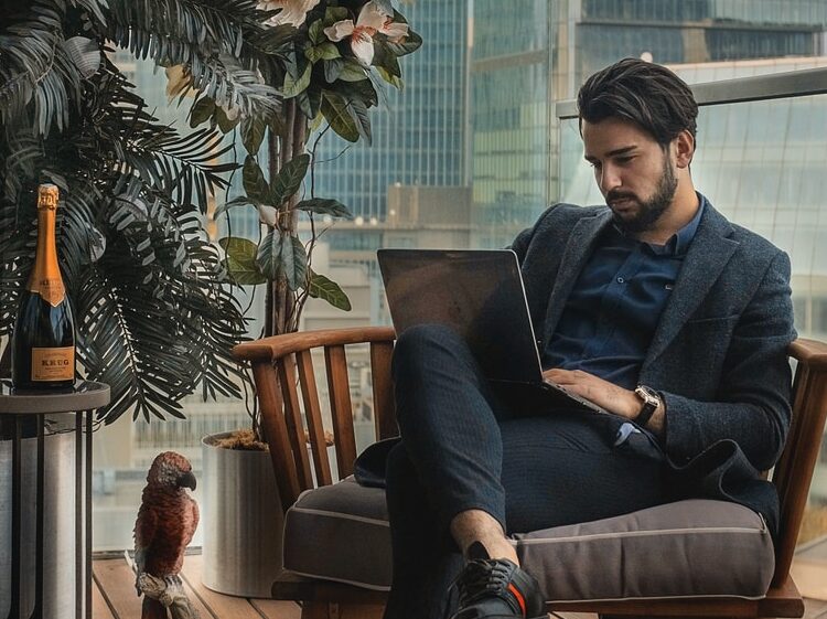 Žebříčku miliardářů agentury Bloomberg dominuje IT průmysl