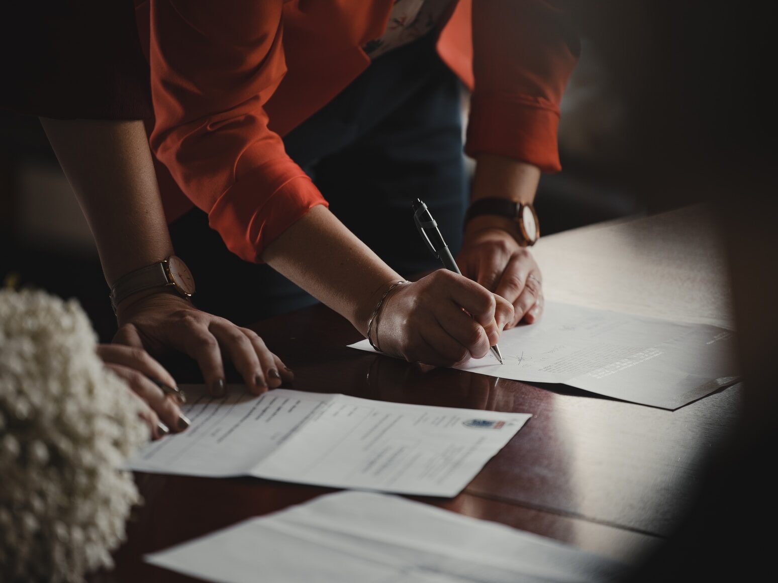 Paušální daň pro OSVČ znamená méně papírování. Komu se vyplatí paušální daň?