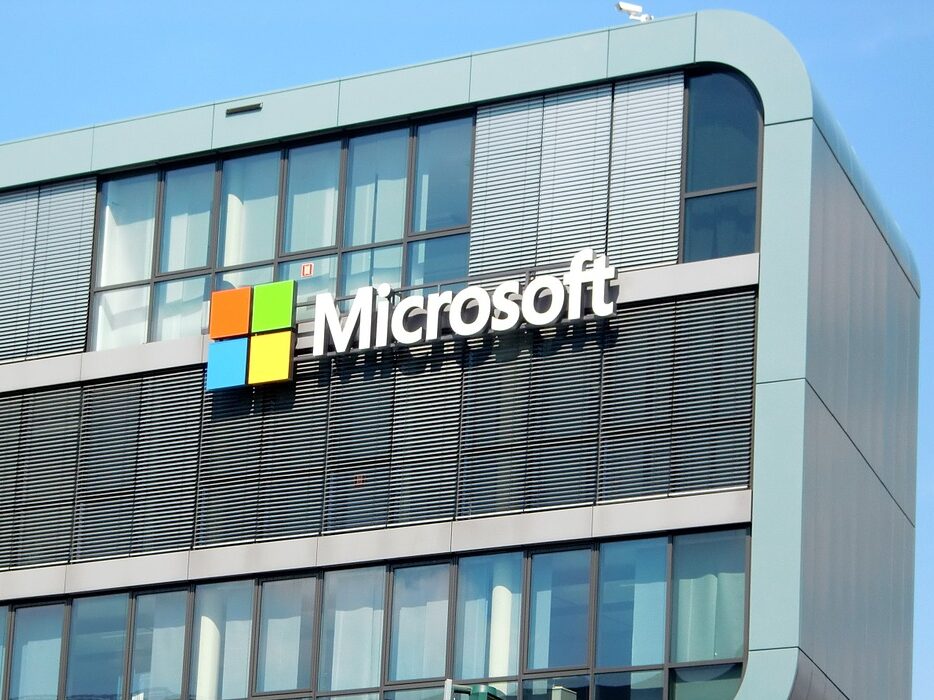 Ředitel Světové banky kritizuje Microsoft za akvizici ve výši 69 miliard dolarů