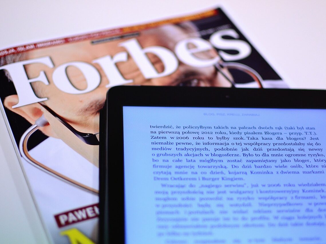 Největší burza kryptoměn Binance bude mít podíl ve Forbesu. Investuje do něj miliardy