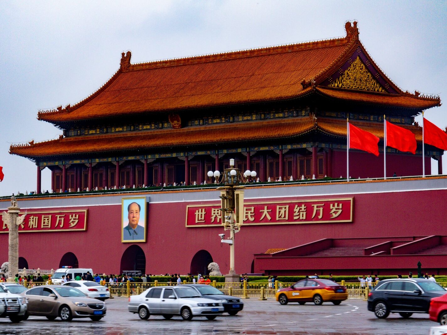 Čína se pomalu začíná obracet od Ruska a Ukrajiny