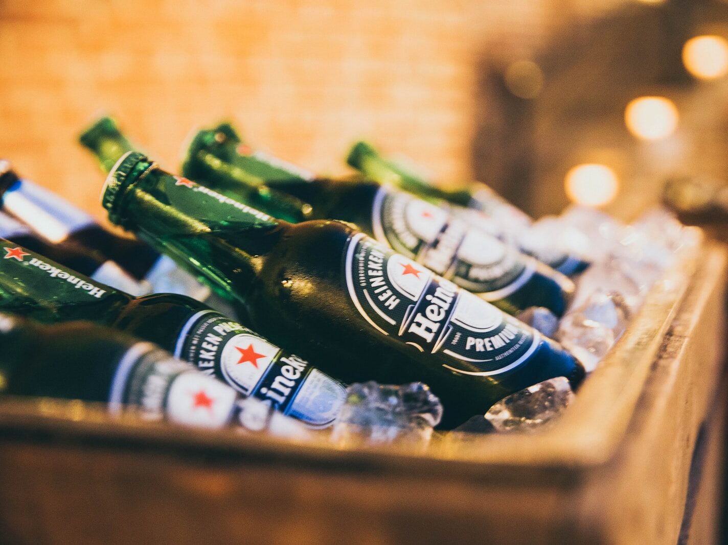 Pivovar Heineken opouští Rusko kvůli válce na Ukrajině