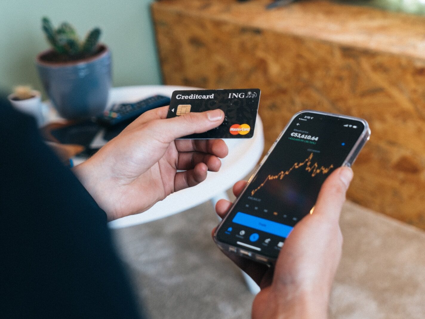 Mastercard a Nexo představují kreditní kartu založenou na kryptoměnách