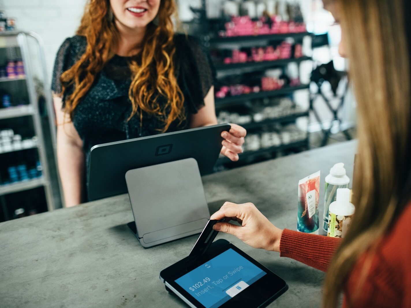 Zájem Čechů podnikat roste, živností přibývalo rekordním tempem