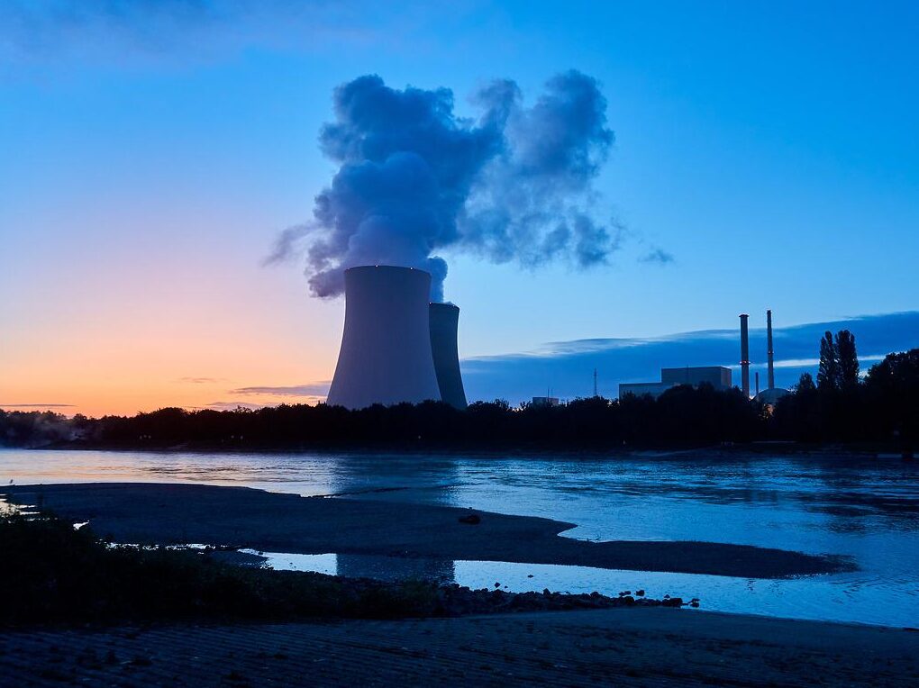 Neoficiální: Německo si chce ponechat své poslední jaderné elektrárny. Dopad hospodářské války s Ruskem