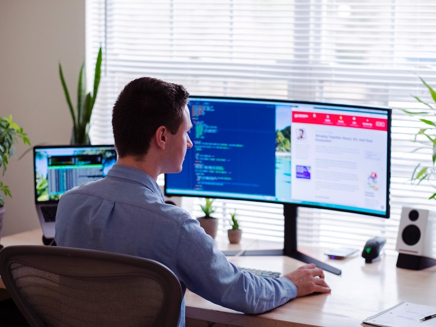 Práce na dálku lidi táhne. Stojí o ni téměř polovina uchazečů o práci