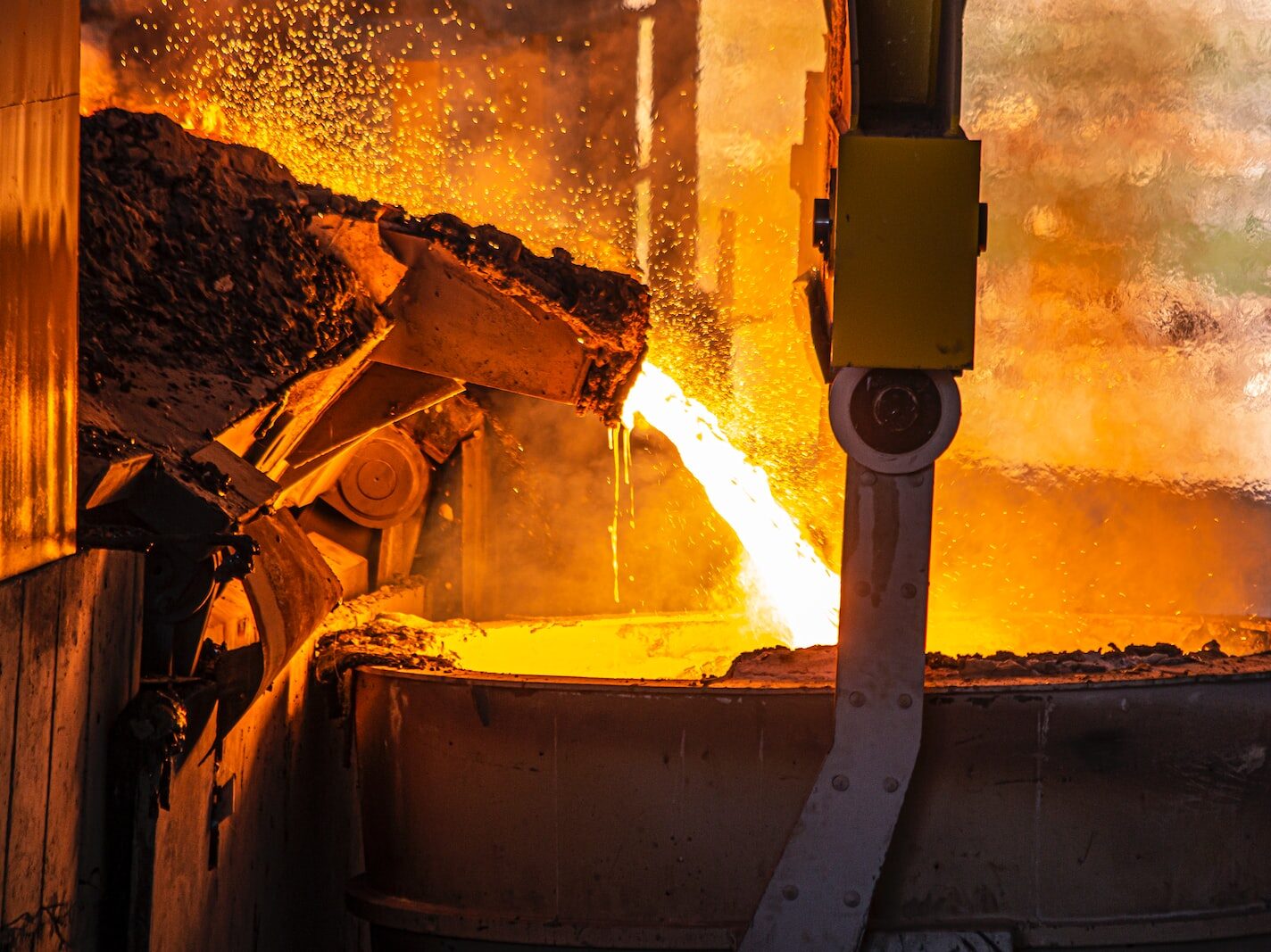 Druhý největší výrobce oceli na světě ArcelorMittal zavře dvě vysoké pece v Evropě