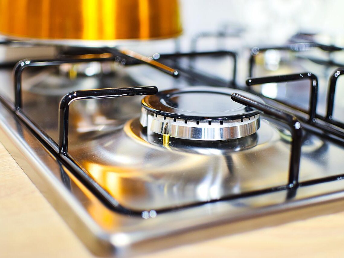 Slovensko podepsalo smlouvu na dodávky LNG. Poteče přes Itálii