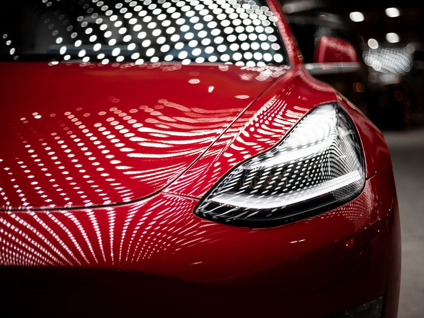 Hodnota Tesly klesla o více než 700 miliard dolarů (zhruba 16 bilionů korun). Investoři viní Twitter