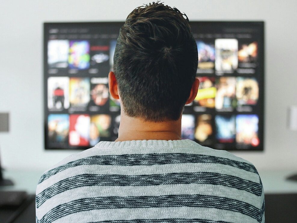 Netflix bude v roce 2023 dražší. Připlatíme si za další účty