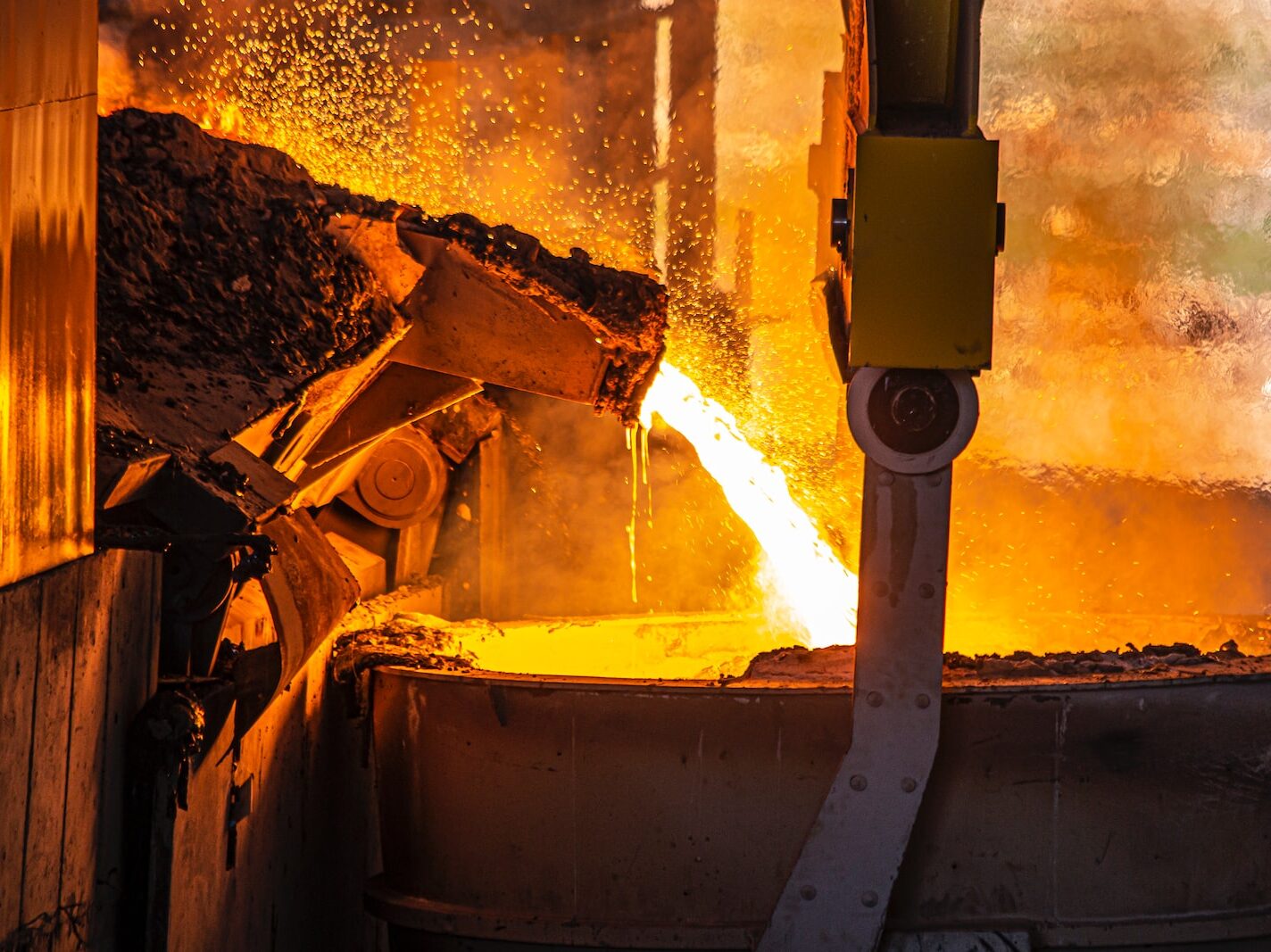 Nová technologie má snížit emise oxidu uhličitého v ocelářském průmyslu