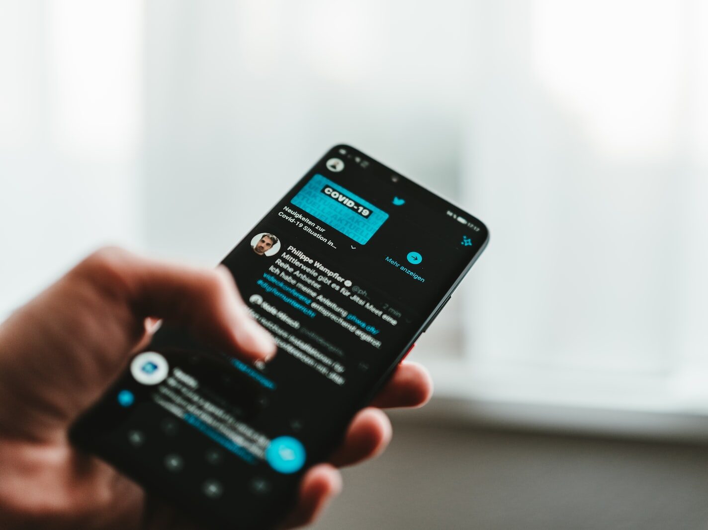 Twitter: Ověření firemního účtu za 1 000 dolarů měsíčně