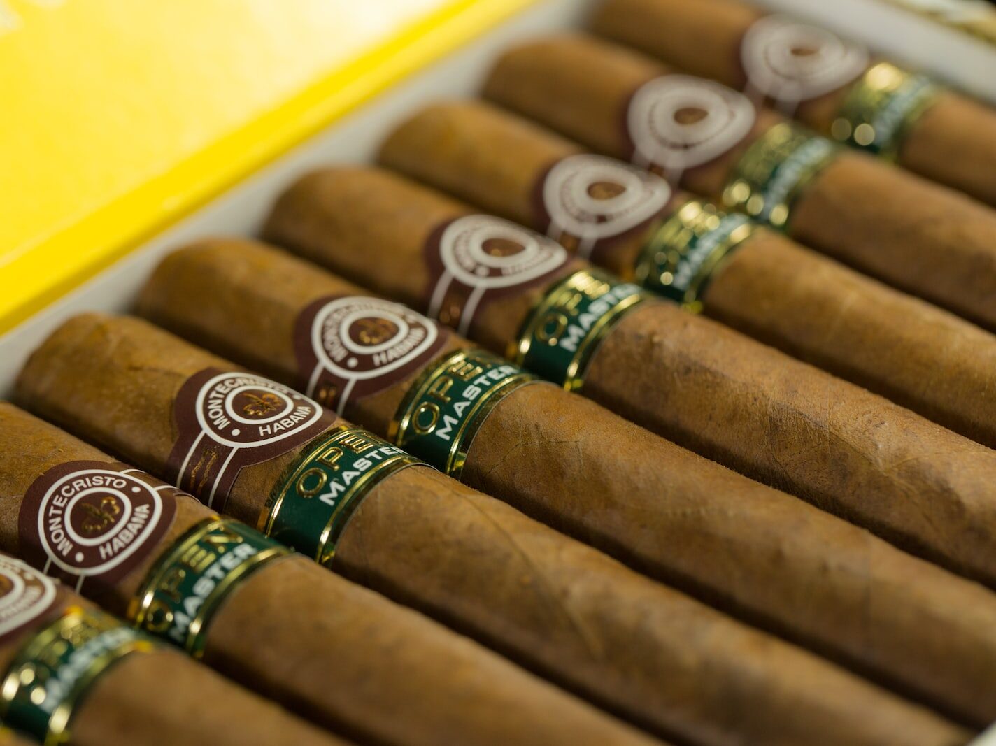 Kubánského výrobce doutníků zachránila Evropa. Poptávka po nich v loni stoupla