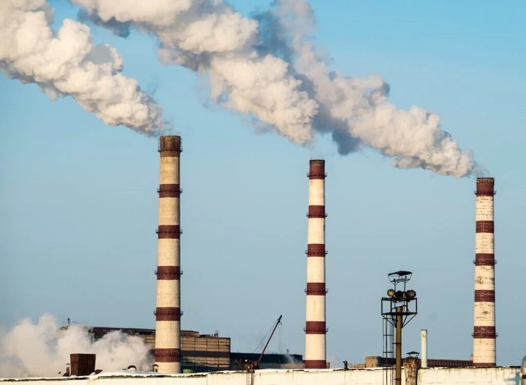 Elektromobily v Německu jezdí už v podstatě na uhlí. Ekologická lest je dokonána