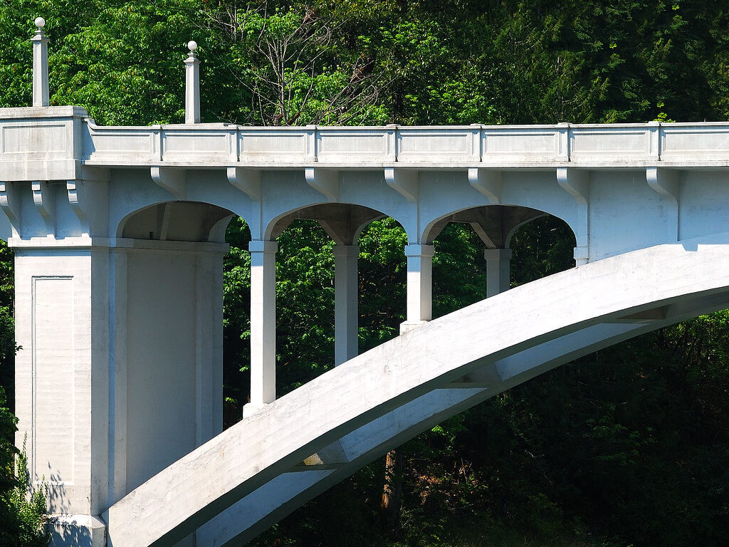 Revoluce ve stavebnictví? Nové mosty z Česka ze dřeva a betonu šetří peníze i přírodu