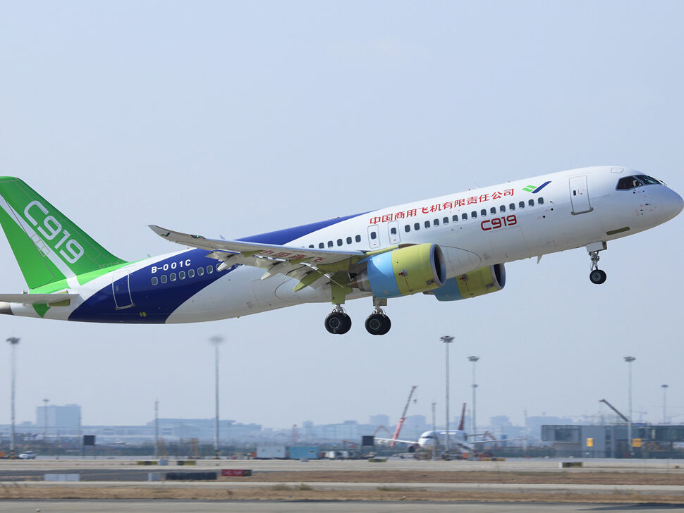 Čínské dopravní letadlo C919 vstupuje do provozu