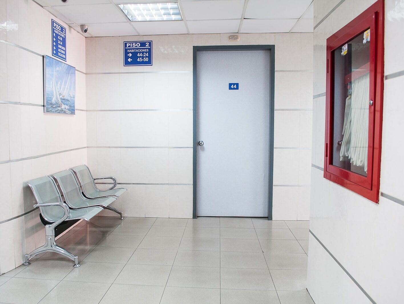 Marodů v zaměstnání ubylo. Průměrná doba na neschopence loni opět klesla