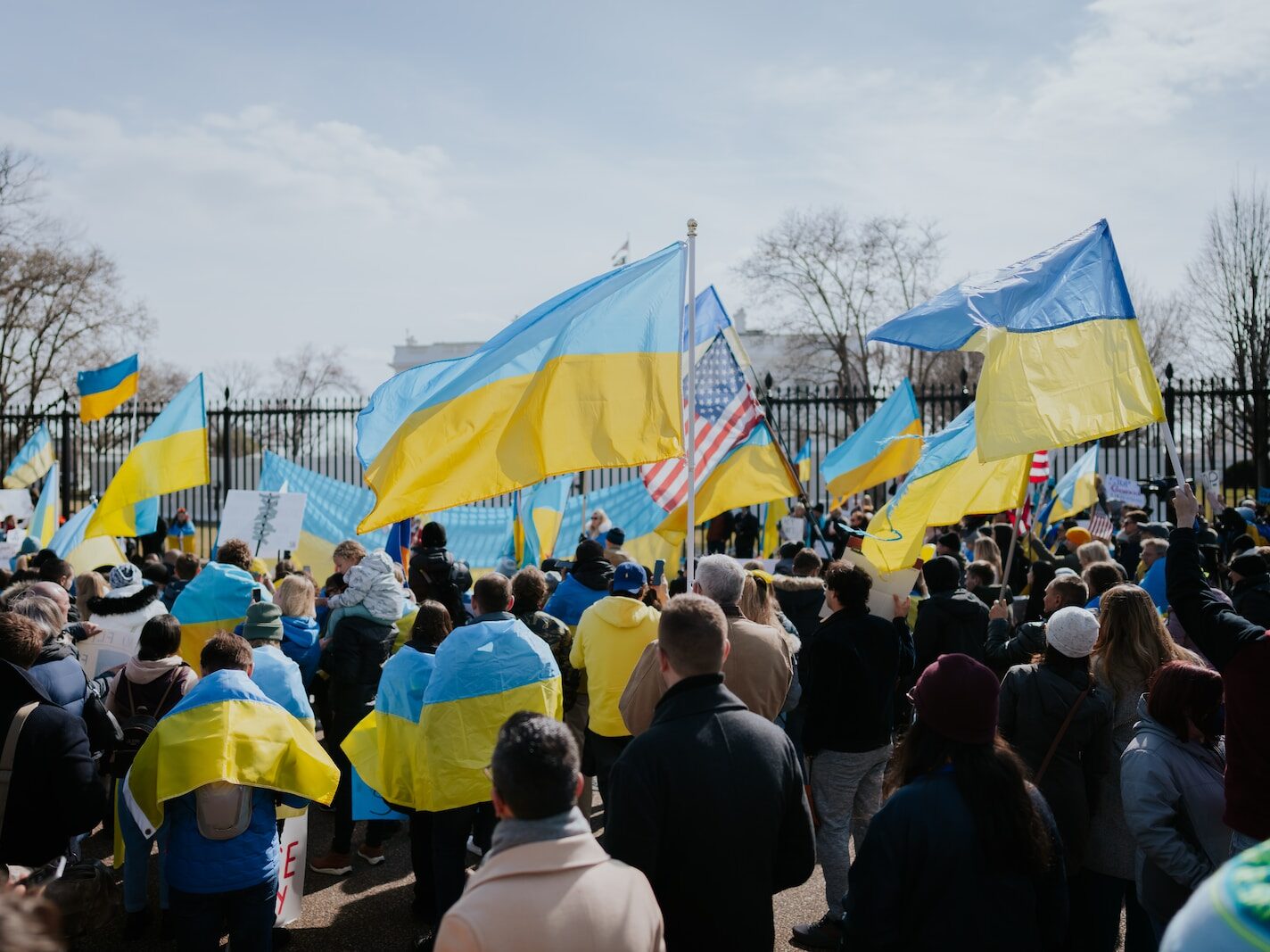 Ukrajina dostane další peníze od MMF. Světová banka jí podpoří při rekonstrukci
