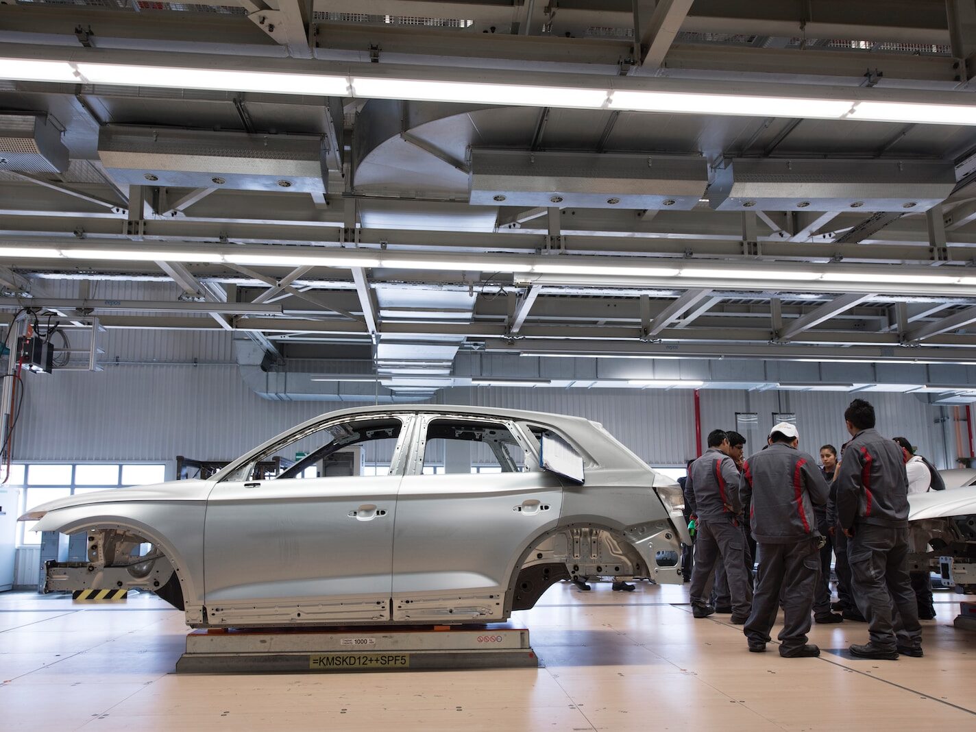 Čína je poprvé světovým šampiónem ve vývozu automobilů. Je na dobré cestě stát se automobilovou velmocí, naneštěstí pro evropské automobilky