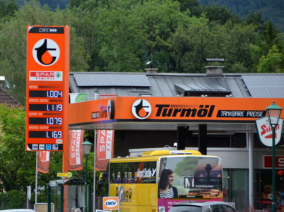 Polský gigant PKN Orlen kupuje rakouskou síť čerpacích stanic