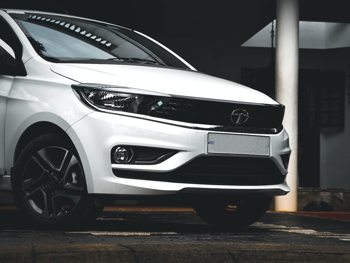 Konglomerát Tata postaví v Británii továrnu na baterie pro elektrická auta