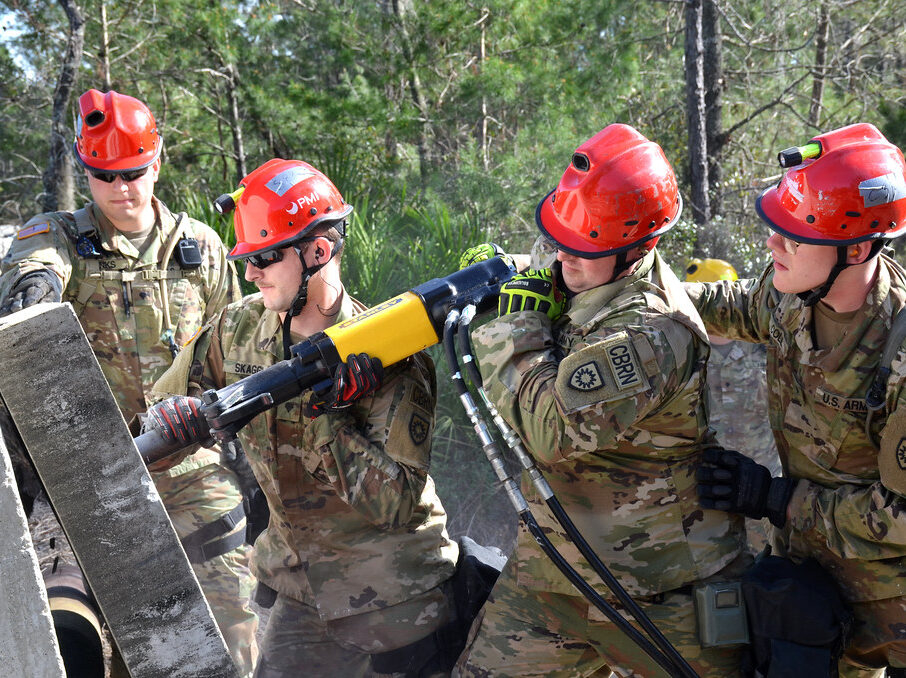 Ropný gigant Exxon jedná s automobilkami o dodávkách lithia