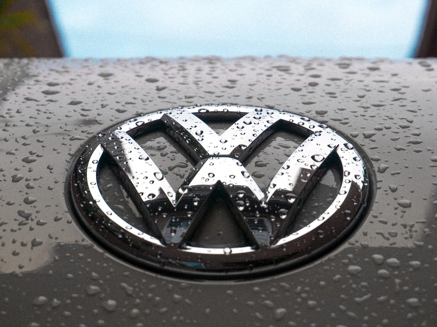 Volkswagen prodává v Německu více elektromobilů než Tesla