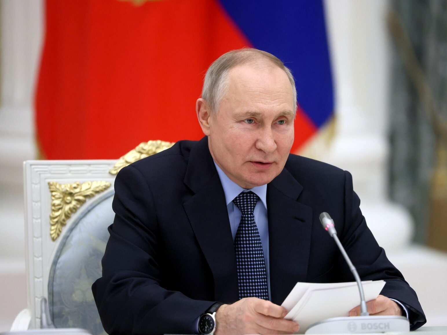 Západní společnosti chtěly vydělávat v Rusku. Mají ztráty několik bilionu korun