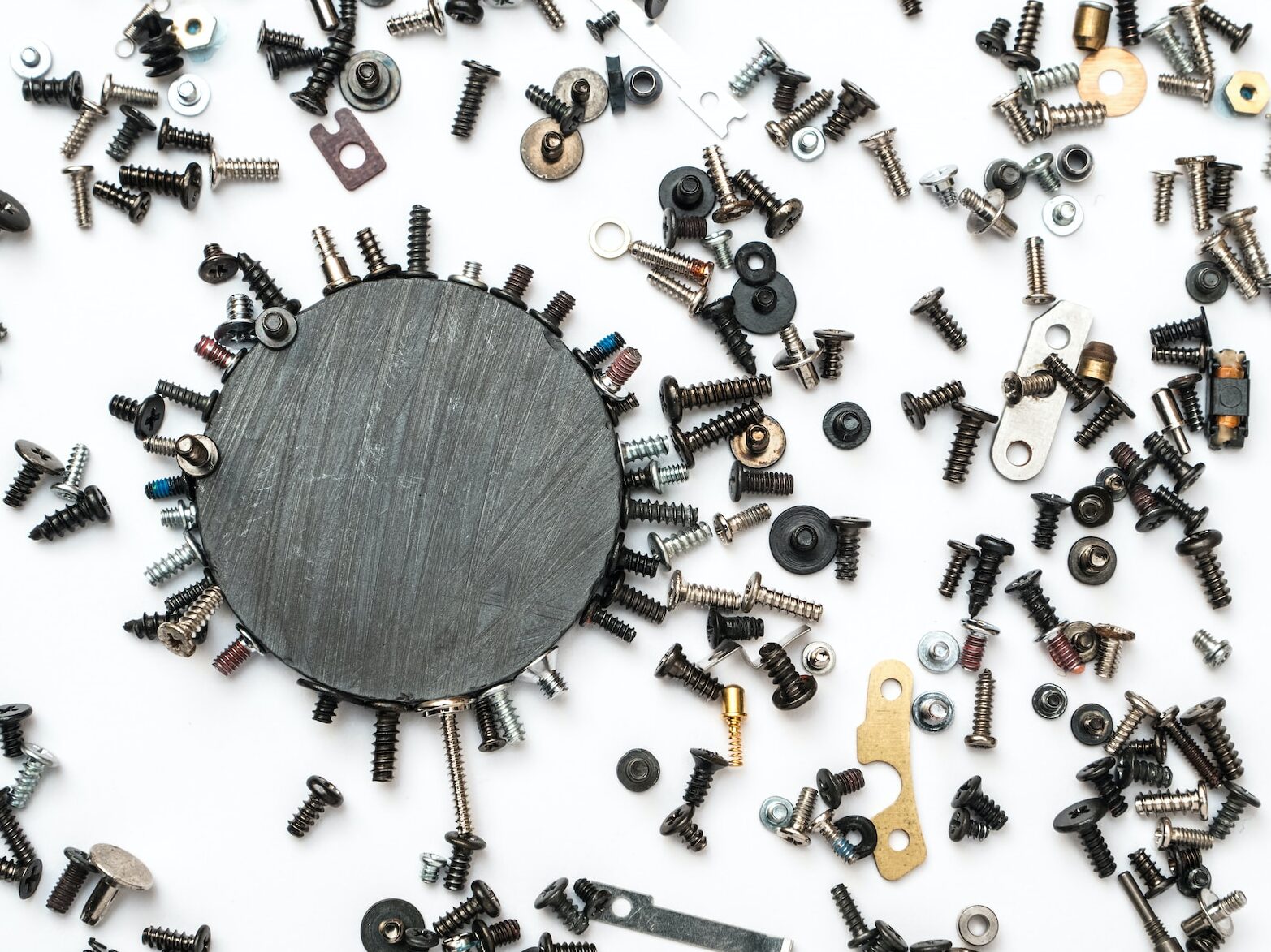 Jak funguje magnetický separátor? Využití v průmyslu