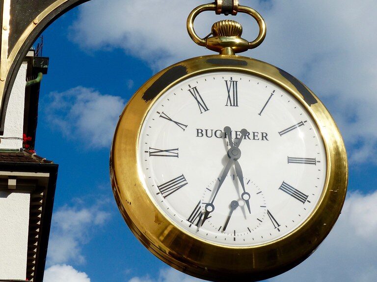 Rolex kupuje prodejce hodinek a šperků Bucherer