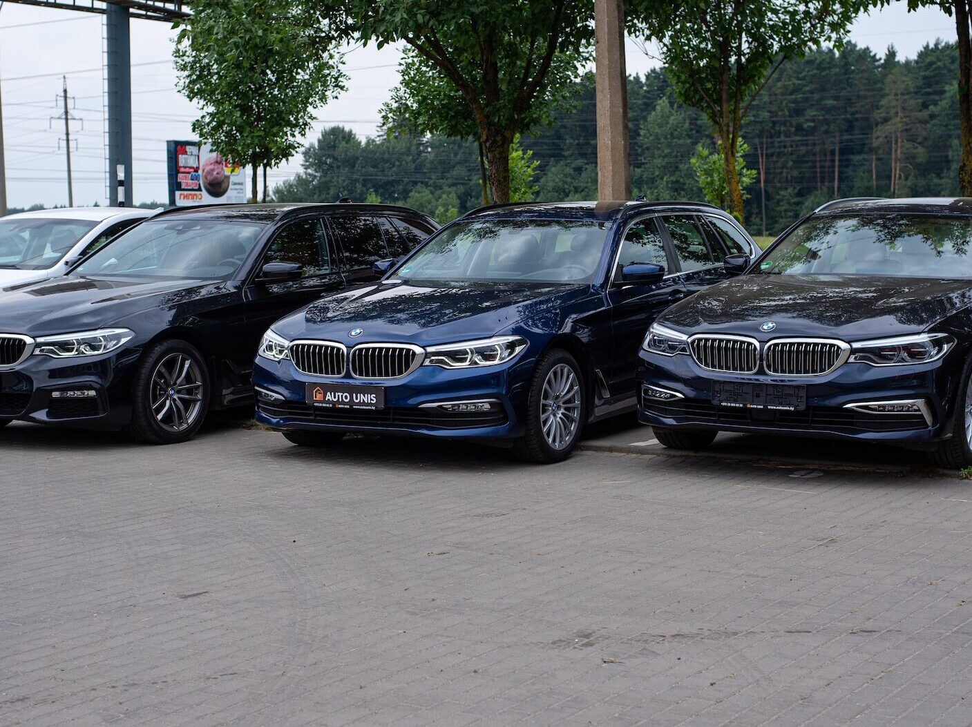 Prodeje automobilů v EU rostly dvanáctý měsíc v řadě