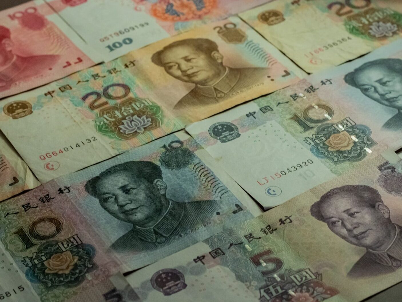 Čínský státní dluh brzy překročí ekonomický výkon