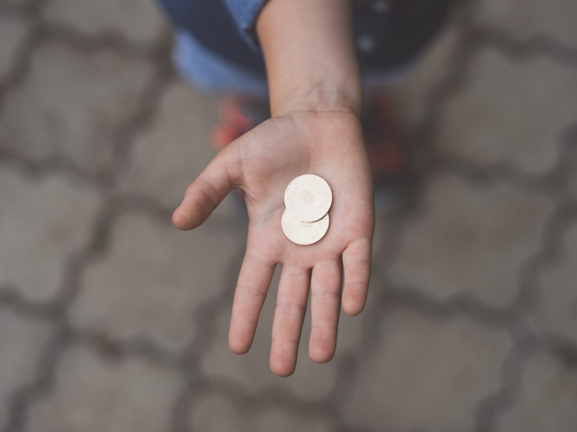 Stavební spoření se vyplatí zrušit a nové už neuzavírat. Jako spořící instrument nedává v roce 2023 smysl