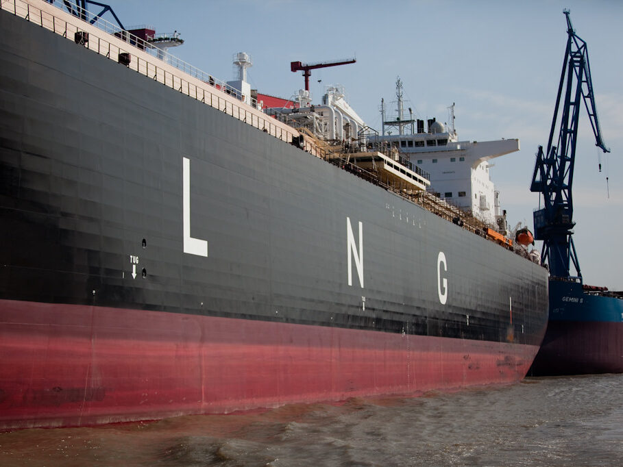 Německý terminál pro zkapalněný zemní plyn v Baltském moři by mohl fungovat od roku 2024