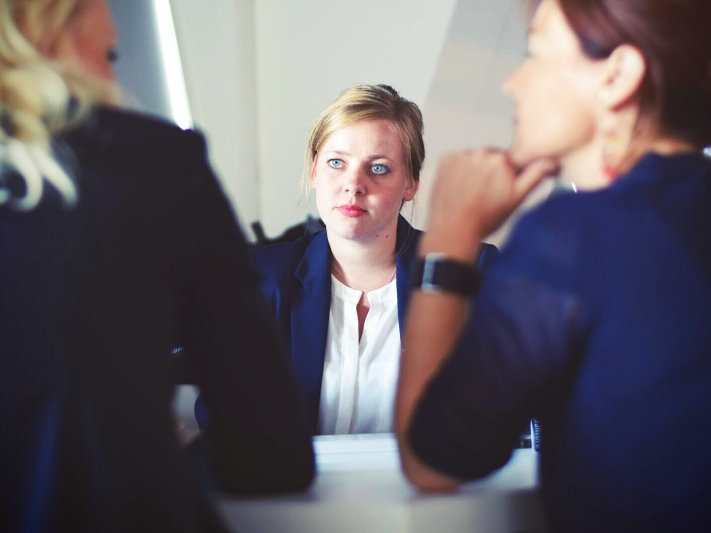 Firmy v Česku hledají kvalitní personalisty a HR specialisty, lákají na vyšší nástupní platy 