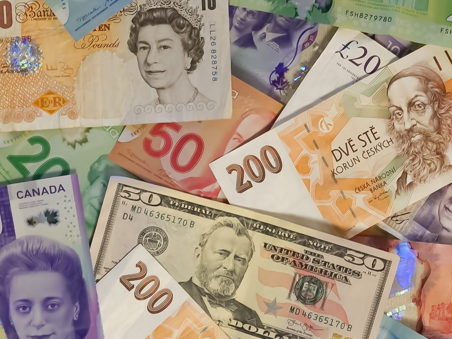 Regulace crowdfundingu odstartovala. Licenci získaly jen tři české platformy, další zůstaly v šedé zóně