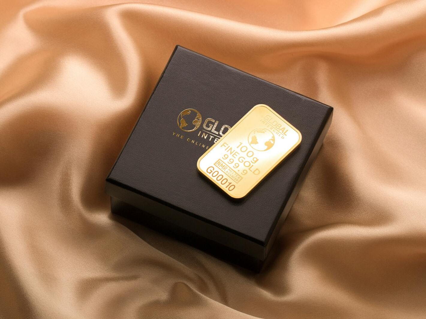 Zlato: Stabilní klenot v investičním světě