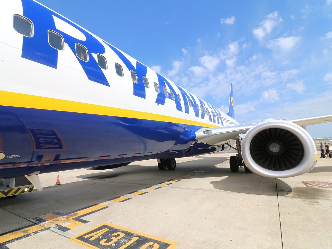 Ryanair: Nedostatek letadel na trhu zvýší cenu letenek během léta asi o 10 procent