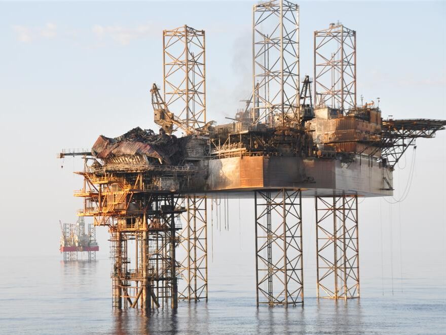 Rusko a Saúdská Arábie i nadále omezují těžbu ropy