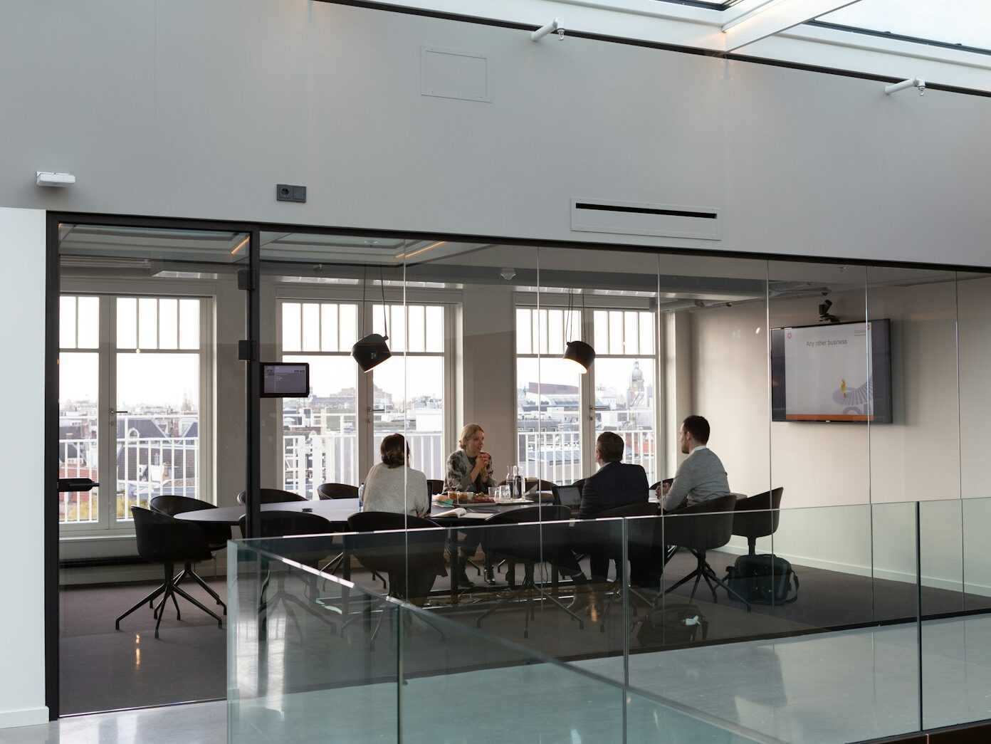 V únoru v Česku bankrotovalo 55 firem, o pětinu méně než loni. Největší počet návrhů na konkurz byl u společnosti MÉDEA