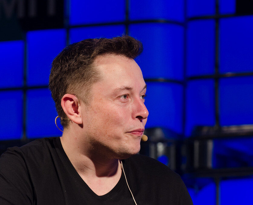 Elon Musk má v plánu představit robotaxi od Tesly