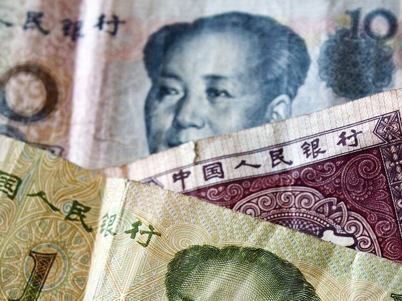 Čínské banky zakročily proti ruským firmám. Blokují platby za nákup elektronických součástek