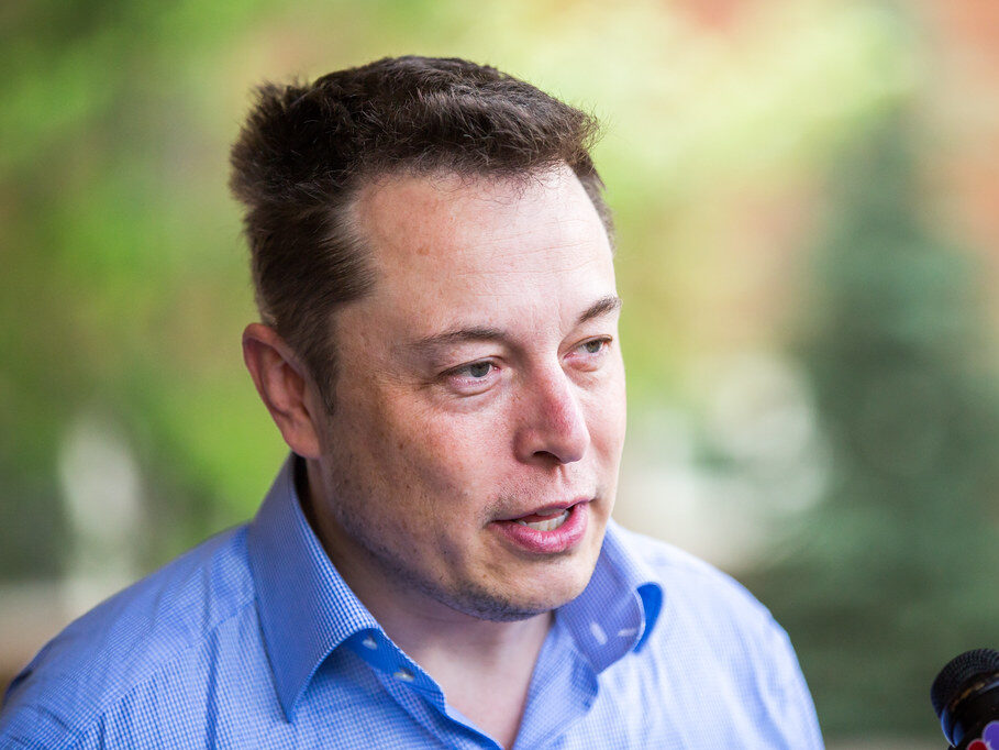 Elon Musk získal povolení k zavedení technologie v Číně, akcie Tesly bleskově vzrostly